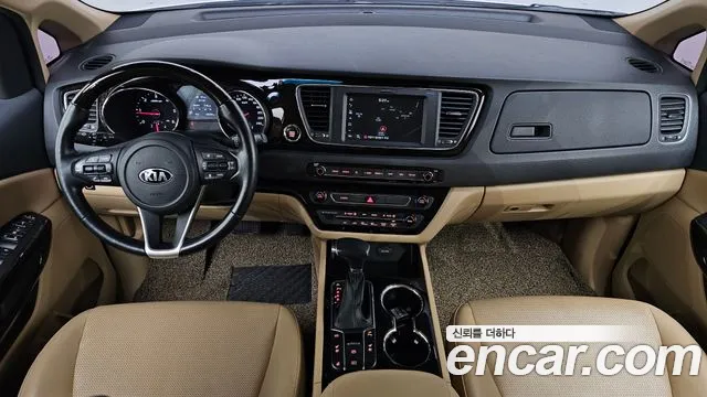 Kia Carnival — интерьер