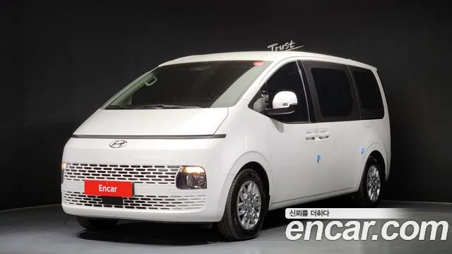 Hyundai Staria