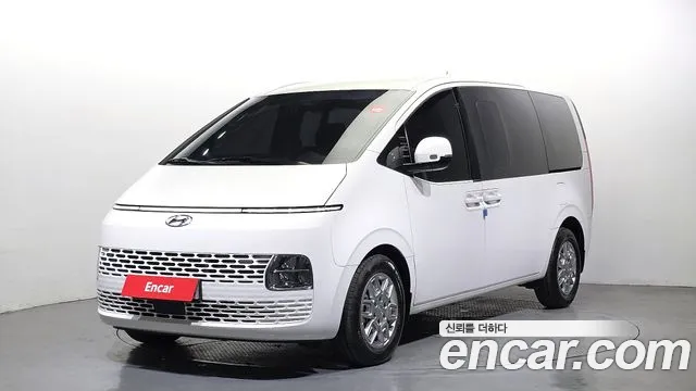 Hyundai Staria