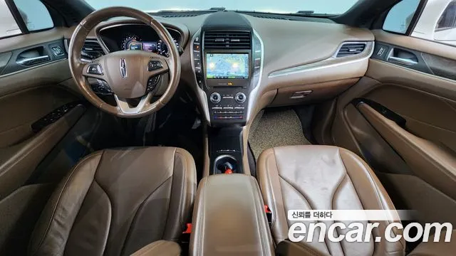 Lincoln MKC — интерьер