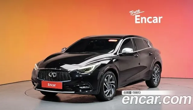 Infiniti Q30