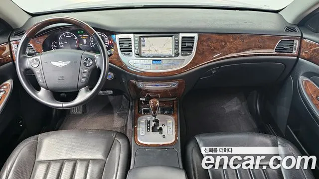 Hyundai Genesis — интерьер