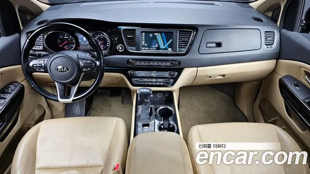 Kia Carnival — интерьер