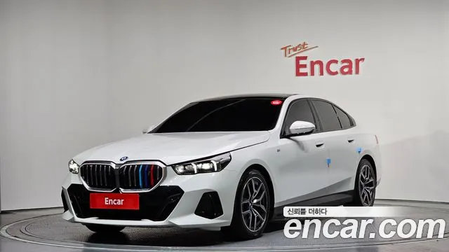 BMW i5