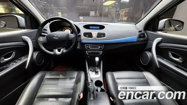 Renault Korea SM3 — интерьер