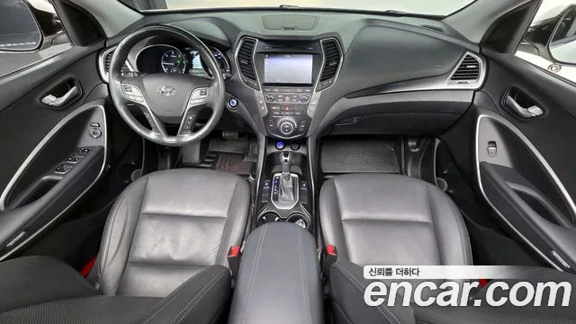 Hyundai Santa Fe — интерьер