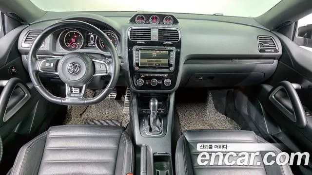 Volkswagen Scirocco — интерьер