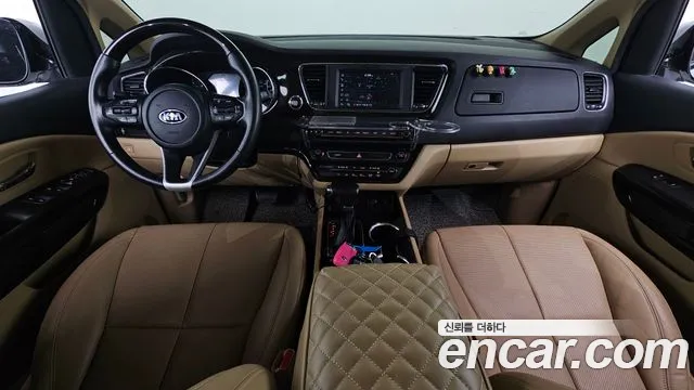 Kia Carnival — интерьер