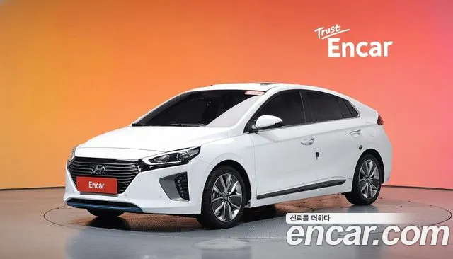 Hyundai Ioniq