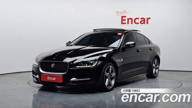 Jaguar XE