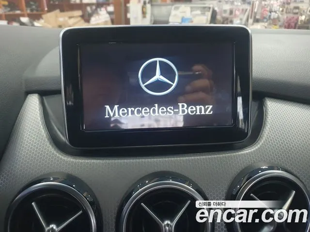 Mercedes-Benz B-класс — интерьер