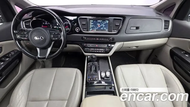 Kia Carnival — интерьер