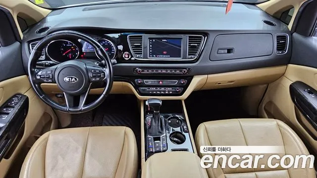 Kia Carnival — интерьер
