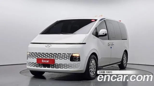 Hyundai Staria