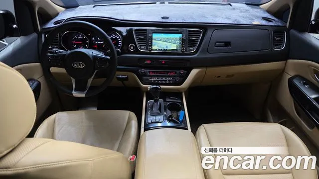 Kia Carnival — интерьер