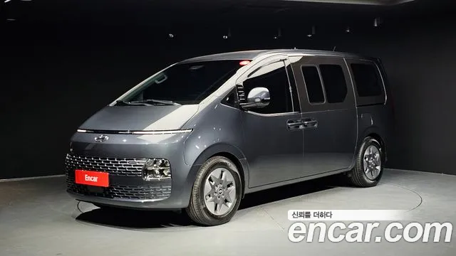Hyundai Staria
