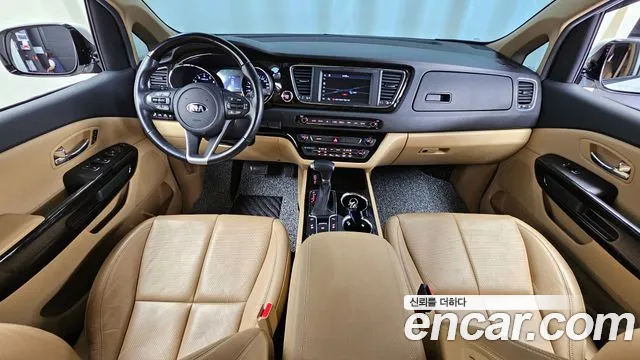 Kia Carnival — интерьер