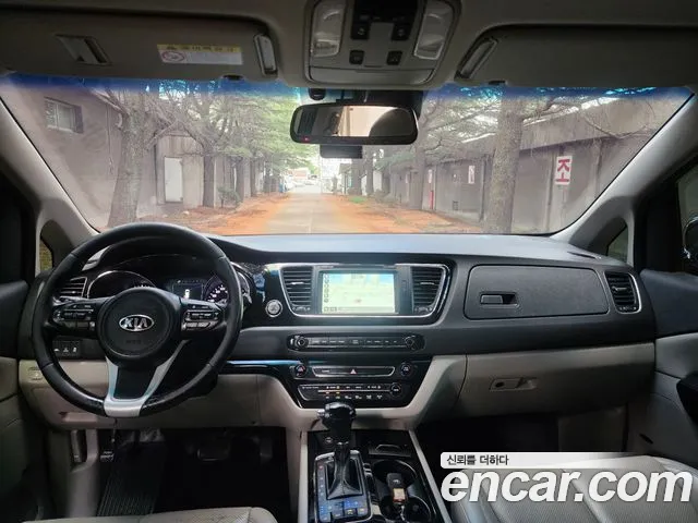 Kia Carnival — интерьер