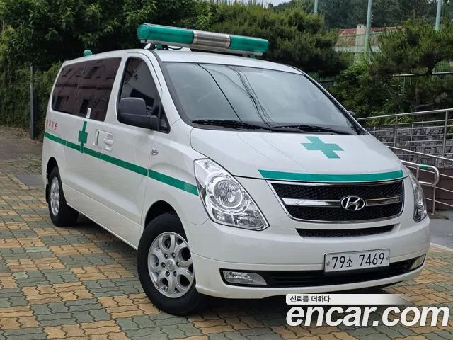 Hyundai Starex