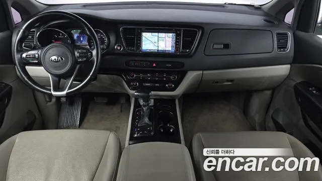 Kia Carnival — интерьер