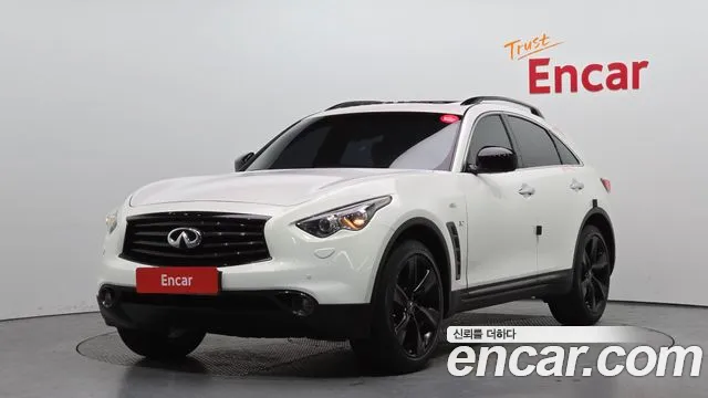 Infiniti QX70