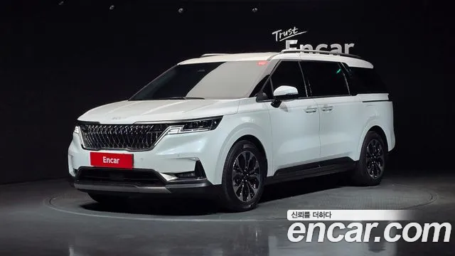 Kia Carnival — экстерьер