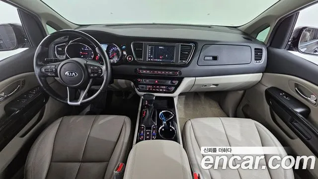 Kia Carnival — интерьер