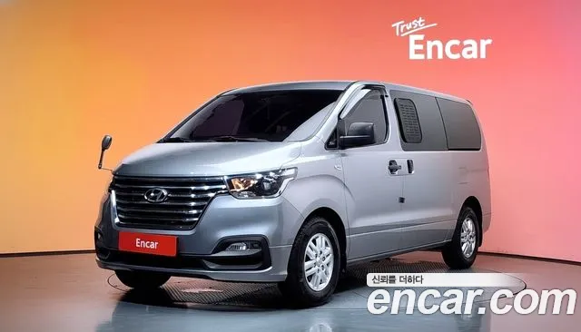 Hyundai Starex
