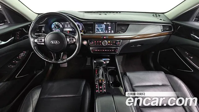 Kia K7 — интерьер