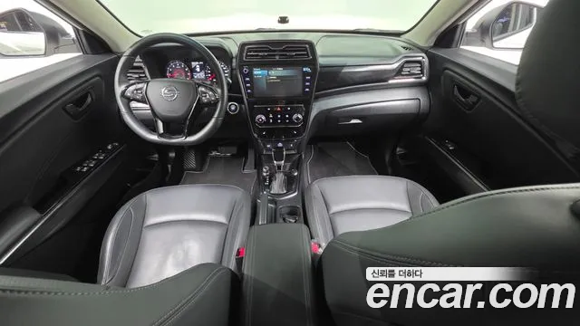 KG Mobility Tivoli — интерьер