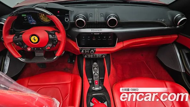 Ferrari Portofino — интерьер