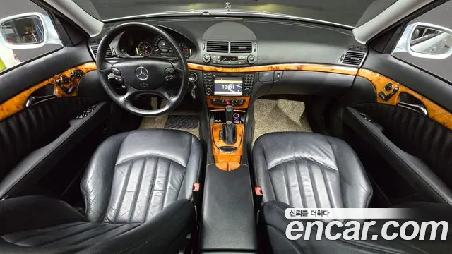 Mercedes-Benz E-класс — интерьер