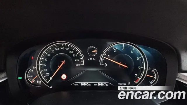 BMW 5 серия — интерьер