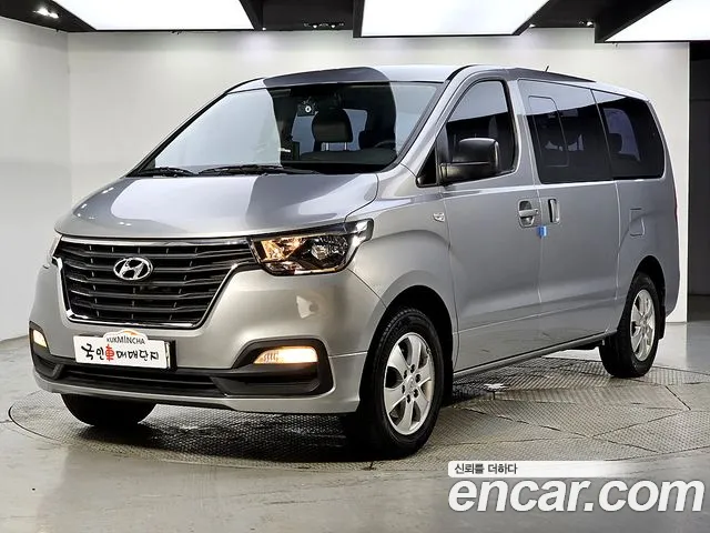 Hyundai Starex