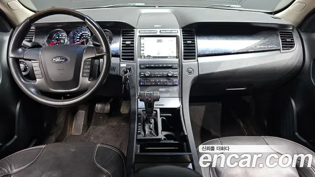 Ford Taurus — интерьер