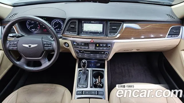 Hyundai Genesis — интерьер