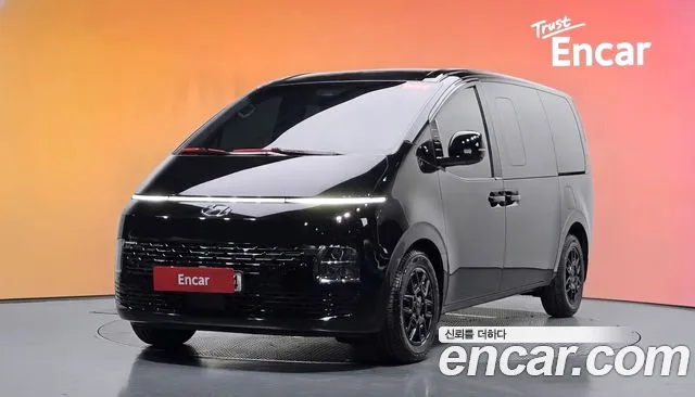 Hyundai Staria