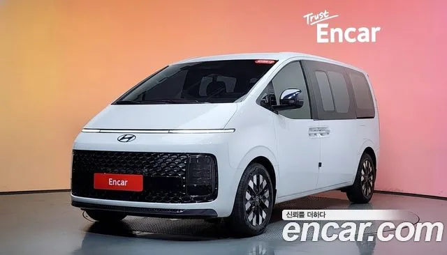 Hyundai Staria