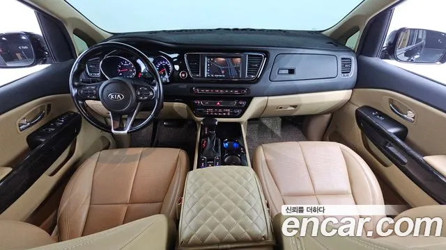 Kia Carnival — интерьер