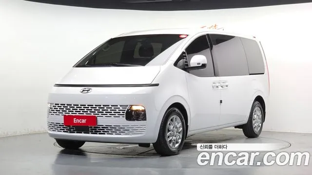 Hyundai Staria