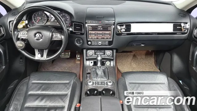 Volkswagen Touareg — интерьер