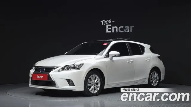 Lexus CT200h