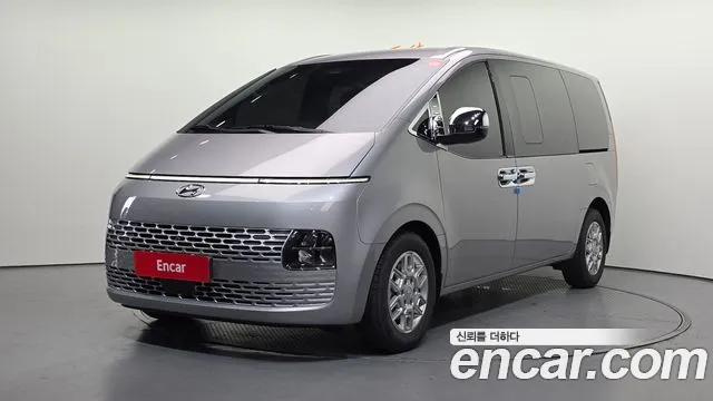 Hyundai Staria