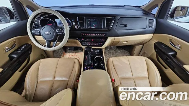 Kia Carnival — интерьер