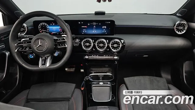 Mercedes-Benz A-класс — интерьер