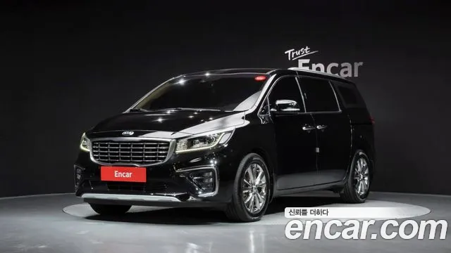 Kia Carnival — экстерьер