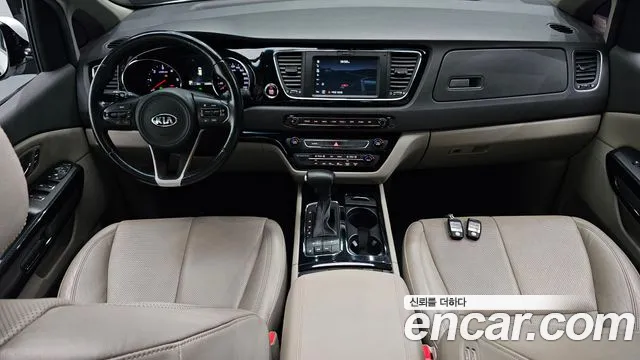 Kia Carnival — интерьер