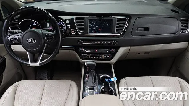 Kia Carnival — интерьер