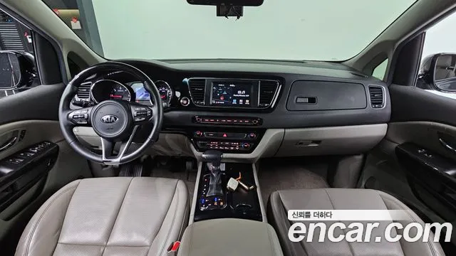 Kia Carnival — интерьер