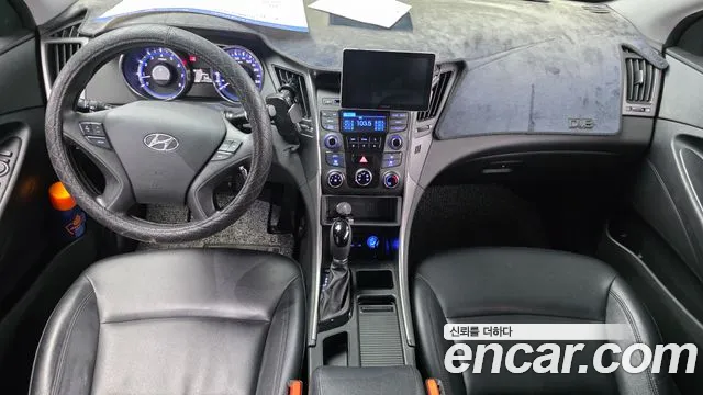 Hyundai Sonata — интерьер